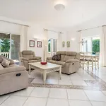 Villa Do Farol
